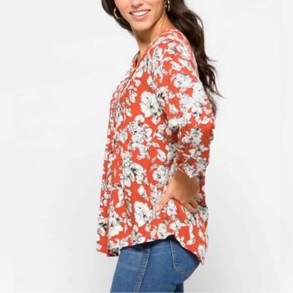 NWOT Fun2fun Marley Pleated Detail Top Size M - Picture 4 of 5